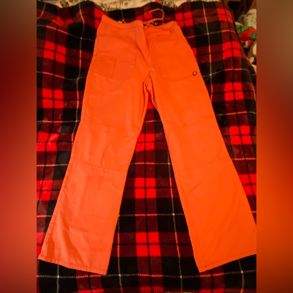 Scrub Star Vibrant peach scrub pants see measurements  small